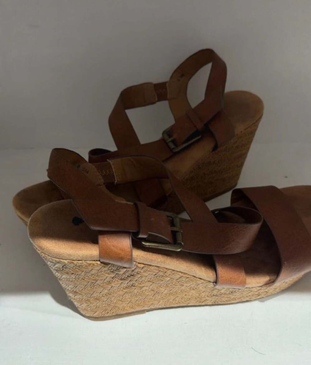Boc Sandals Size 8.5M Brown Wedge Espadrille